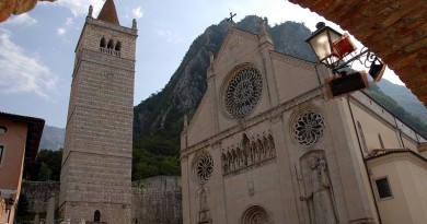 A Tolmezzo si parla della “Storia segreta delle ossa: il Cjanâr del Duomo di Gemona” A Tolmezzo si parla della “Storia segreta delle ossa: il Cjanâr del Duomo di Gemona”