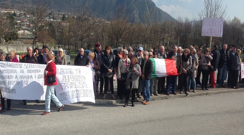 protesta comitati gemona dialisi