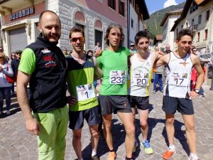 Il podio maschile, con Tiziano Moia primo da destra