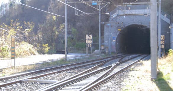 Stop ai treni merci al valico di Tarvisio, la Regione mette 3 milioni