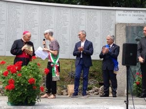 da dx  Mons Andrea Bruno Mazocato sindaco Ragogna Alma Concil_Pietro Fontanini_pres ente friuli nel mondo Adriano Luci e consigliere reg Paride Car