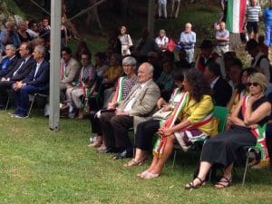 messa sul monte di Muris in prima fila Mario Collavino accanto al sindaco di Ragogna Alma  Concil
