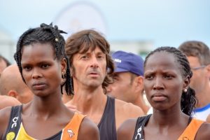 maratonina_le-keniane-alla-partenza