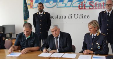 Lotta ai crimini informatici, la Polizia di Stato firma due accordi con Danieli e Stroili Oro Lotta ai crimini informatici, la Polizia di Stato firma due accordi con Danieli e Stroili Oro