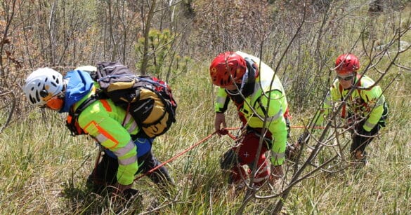 Soccorritori in azione a Forni Avoltri e Ravascletto
