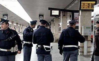 La Polizia di Stato di Udine denuncia un gruppo di minorenni che rapinava i passeggeri sui treni
