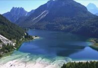 Scivola sul sentiero del Lago del Predil, minorenne soccorso nella notte