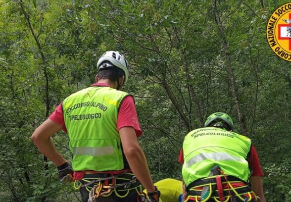 Soccorsa donna caduta in un sentiero a Castelmonte