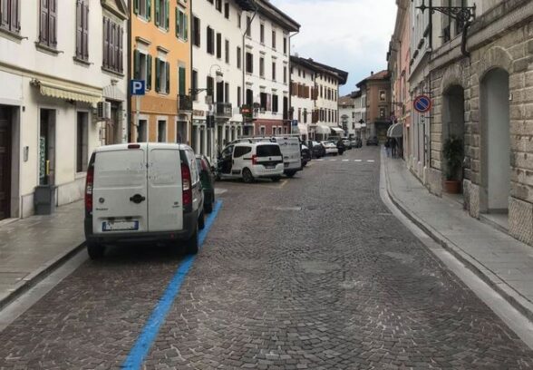 Parcheggio gratuito a Tolmezzo nei prossimi quattro sabati