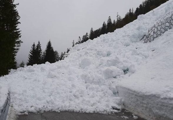 Maltempo in Friuli Venezia Giulia: allerta gialla per piogge intense, neve e mareggiate
