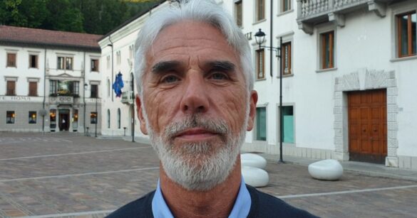 Tolmezzo, Vicentini replica all’opposizione sul doppio senso in via IV Novembre