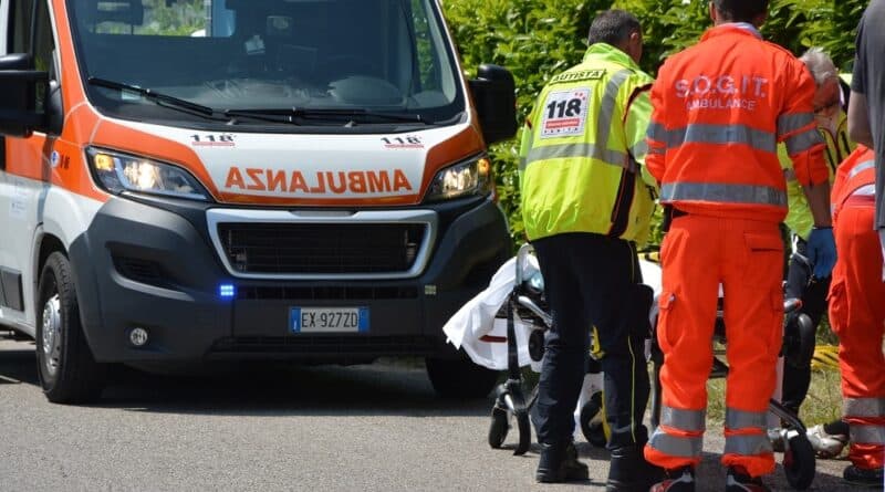 Tamponamento tra due camion sulla A4