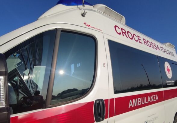 Incidente stradale a Pontebba, grave una persona