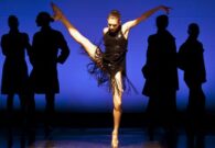 In teatro a Osoppo l’omaggio poetico in danza Édith Piaf