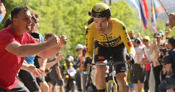 Il Lussari incorona Roglic: vittoria e maglia rosa Il Lussari incorona Roglic: vittoria e maglia rosa