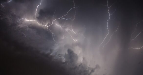 Dopo il grande caldo tornano piogge e temporali: allerta gialla in tutto il Friuli Venezia Giulia