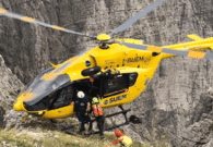 Fulmine sulla Ferrata del Camoscio, escursionista sbalzato per 15 metri