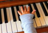 A Tolmezzo un incontro tra parole e melodie per neo e futuri genitori