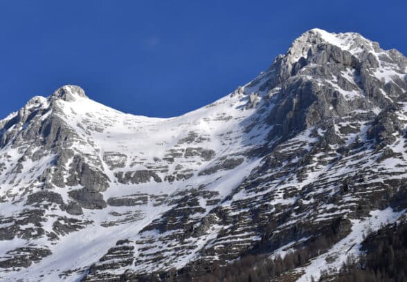 Scialpinisti bloccati nella nebbia sul Canin: recuperati dall’elisoccorso nel pomeriggio