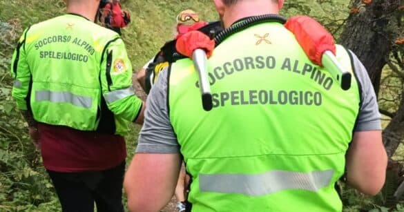 Soccorsi in azione per un escursionista infortunato nelle Alpi Giulie