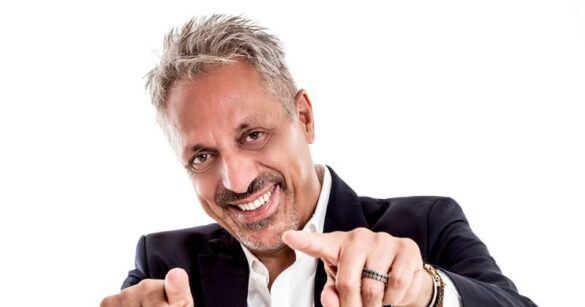 Max Pisu chiude la stagione teatrale di Forni di Sopra