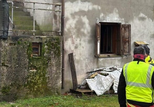 Uomo trovato senza vita a Resia, accertamenti in corso