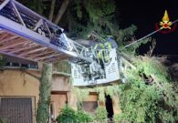 Bora ancora forte sul Friuli Venezia Giulia: raffiche oltre i 110 km/h, disagi e interventi nella notte