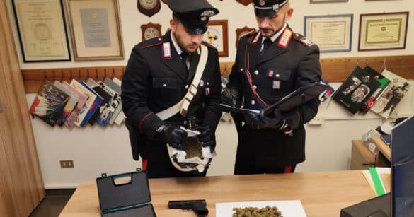 Esplode un colpo con una “scacciacani” e poi fugge, denunciato dai Carabinieri