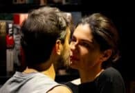 Anna Valle e Gianmarco Saurino portano “Scandalo” in teatro a Pontebba