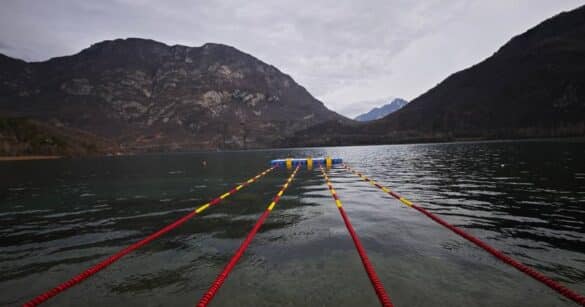 Al Lago di Cavazzo la prima edizione dei Campionati Italiani di nuoto in acque gelide