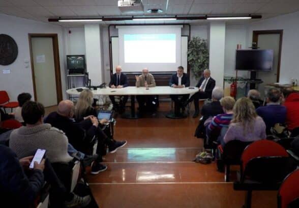 Sanità, incontro a Tolmezzo tra l’assessore regionale Riccardi e i sindaci della Carnia