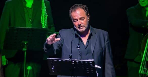 A Forni di Sopra Sebastiano Somma omaggia Dalla e Battisti