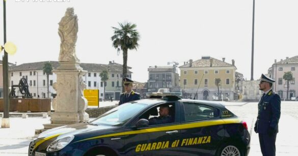 Auto usate, vendute in nero tra social e contanti: la Guardia di Finanza scopre una rete fantasma