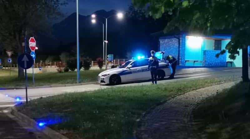 Fuga all’alt e inseguimento in Carnia. Ventottenne rischia da 1 a 5 anni di reclusione