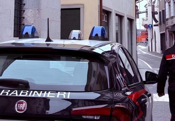San Daniele, i Carabinieri salvano una donna che minacciava di togliersi la vita