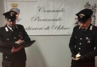 Furto in una sala scommesse, due giovani arrestati dopo un inseguimento