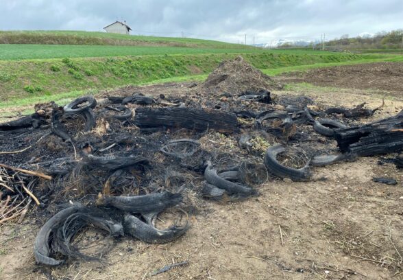 Buja, sorpreso dal Corpo forestale regionale mentre appicca il fuoco