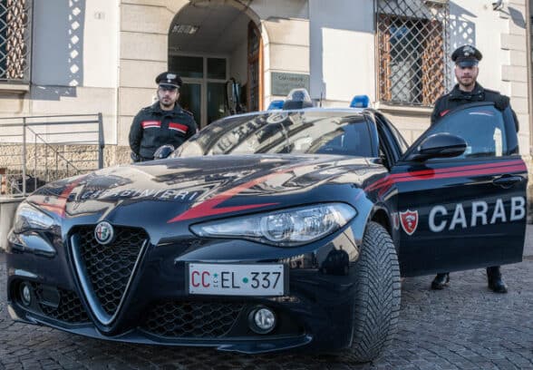 Finto carabiniere incastrato dalle telecamere: nuove accuse per il truffatore degli anziani