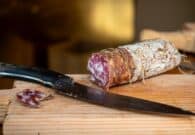 PODCAST – Sutrio, con “Fums, profums e salums” si esaltano i prodotti affumicati della montagna