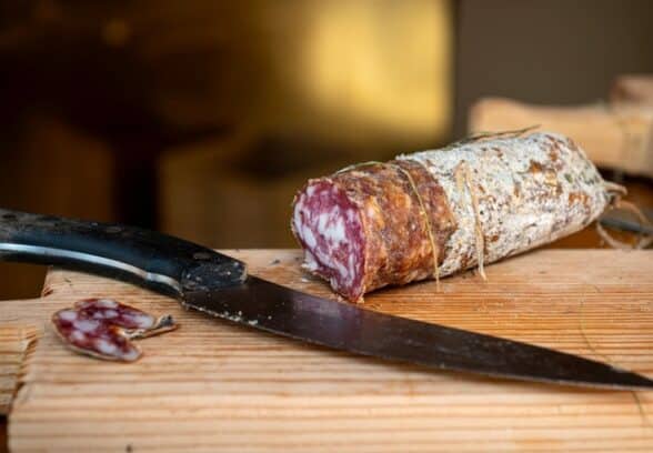 Sutrio, con “Fums, profums e salums” si esaltano i prodotti affumicati della montagna