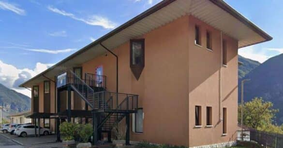 “La speranza nelle radici. 1976-2026”: ad Amaro lo spettacolo di Dino Persello e de “I Petris”