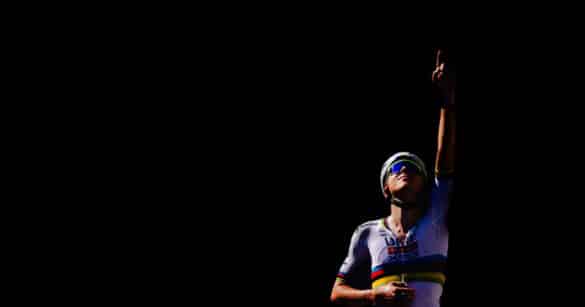 A San Daniele il ciclismo odierno negli scatti unici del fotografo Harry Talbot