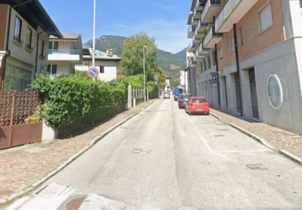 L’opposizione del Comune di Tolmezzo contraria al ritorno del doppio senso di marcia in via IV Novembre