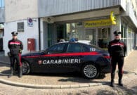 Truffa affettiva sventata a Tarcento, ottantenne salvata dai Carabinieri e dalle Poste