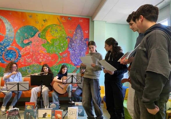 La magia delle parole e della musica arriva in Pediatria a Tolmezzo