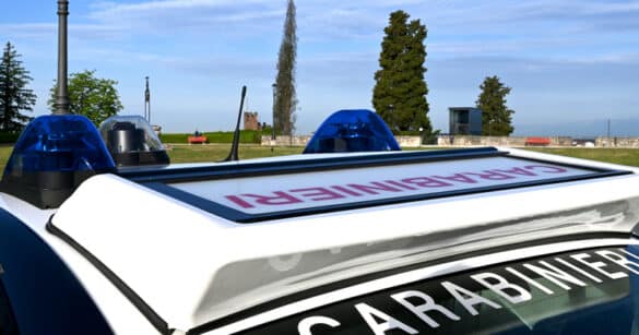 Volevano truffare un 88enne: i Carabinieri li aspettano in casa e li arrestano