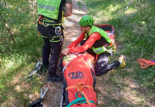 Venzone, escursionista ferito alla caviglia soccorso sui sentieri