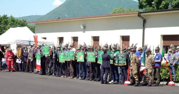 VIDEO – Alla caserma Goi Pantanali di Gemona l’omaggio all’Esercito e ai 29 alpini vittime del terremoto