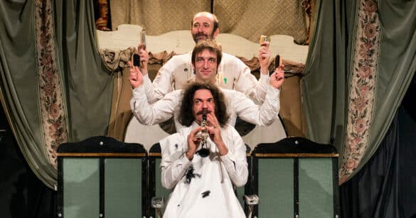 Teatro, a Forni di Sopra apre la Nuova Barberia Carloni