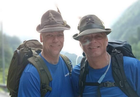 Due poliziotti-alpini in cammino per 141 km a sostegno di Progettoautismo FVG